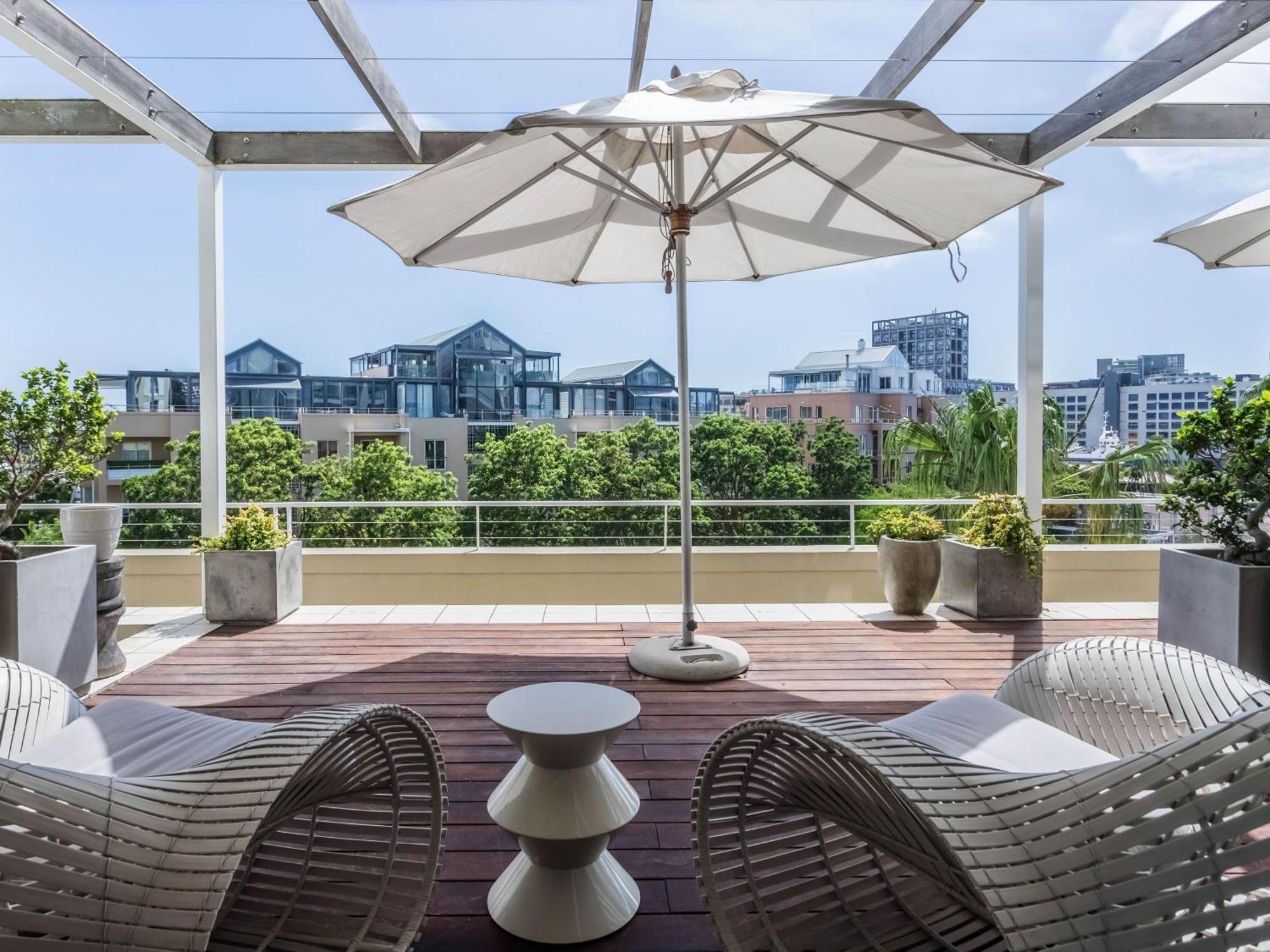 Mountain Marina Luxury Apartment